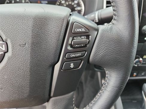 Used 2022 Nissan Frontier SV w/ Technology Package image 27