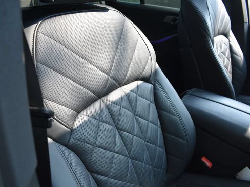 Used 2024 BMW X5 sDrive40i RWD image 21