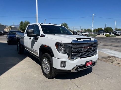 Used 2022 GMC Sierra 3500 Denali w/ Denali Ultimate Package AWD/4WD image 6