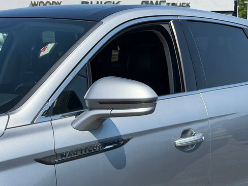 Used 2021 Lincoln Nautilus Reserve AWD/4WD image 23