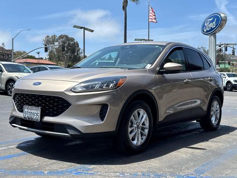 Certified 2021 Ford Escape SE w/ Convenience Package AWD/4WD image 4