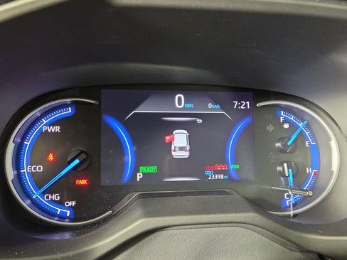 Used 2024 Toyota RAV4 XSE AWD/4WD image 16