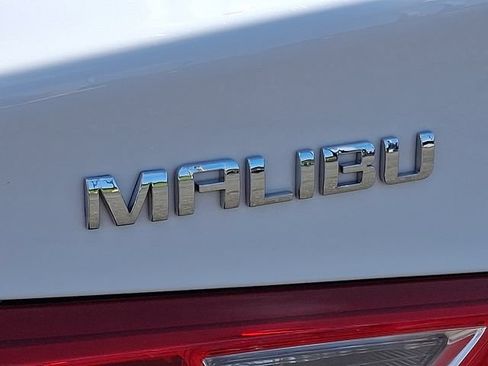 Used 2025 Chevrolet Malibu LT FWD image 30
