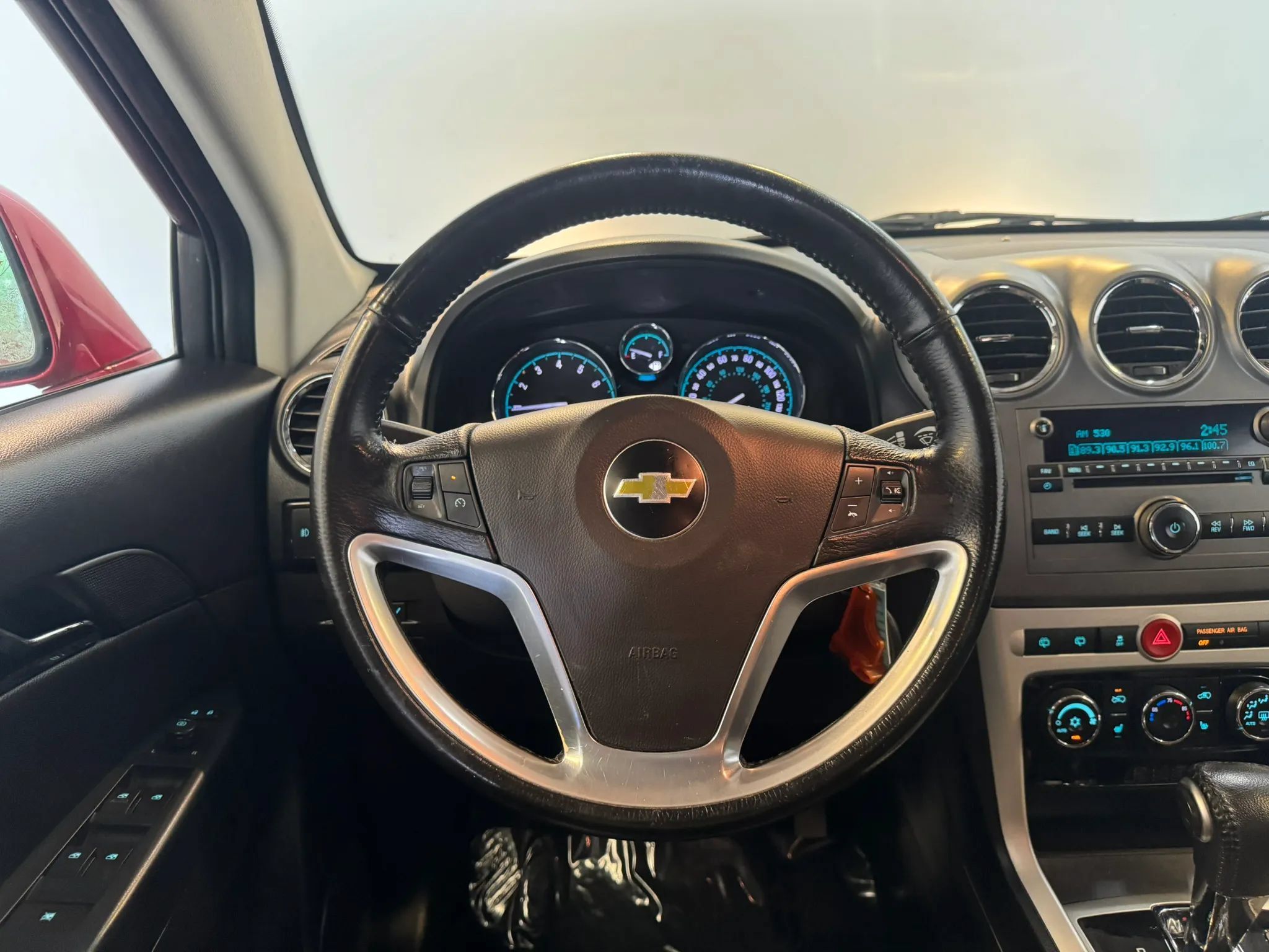 Used 2013 Chevrolet Captiva Sport LTZ FWD image 12