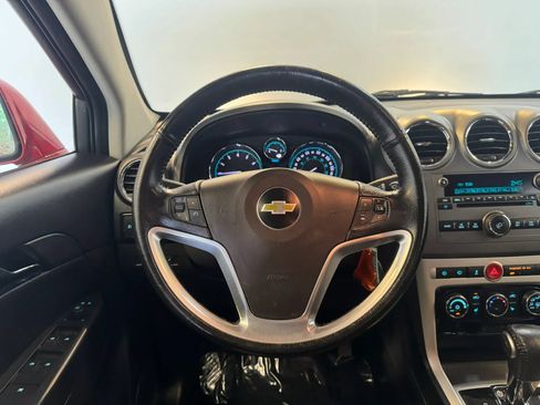 Used 2013 Chevrolet Captiva Sport LTZ FWD image 12