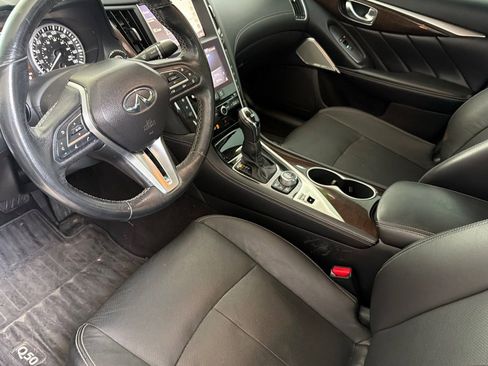 Used 2018 INFINITI Q50 Luxe w/ Sensory Package (Luxe) AWD/4WD image 10