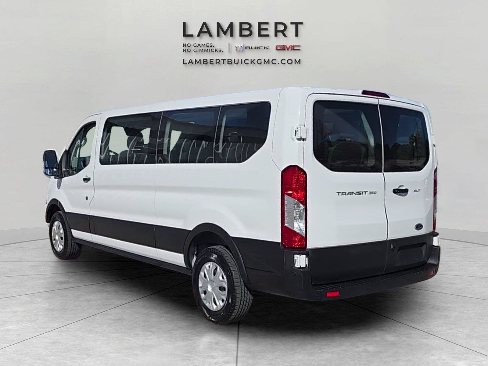 Used 2025 Ford Transit 350 XLT RWD image 3