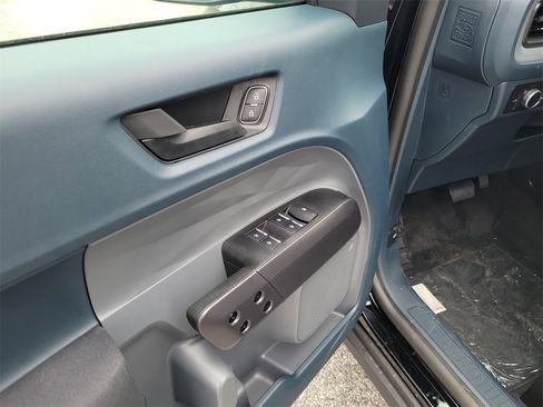 New 2026 Ford Maverick XL image 6