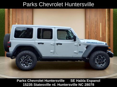 Used 2023 Jeep Wrangler Unlimited Rubicon 4xe w/ Cold Weather Group AWD/4WD image 35