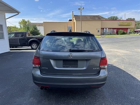 Used 2013 Volkswagen Jetta SE FWD image 5