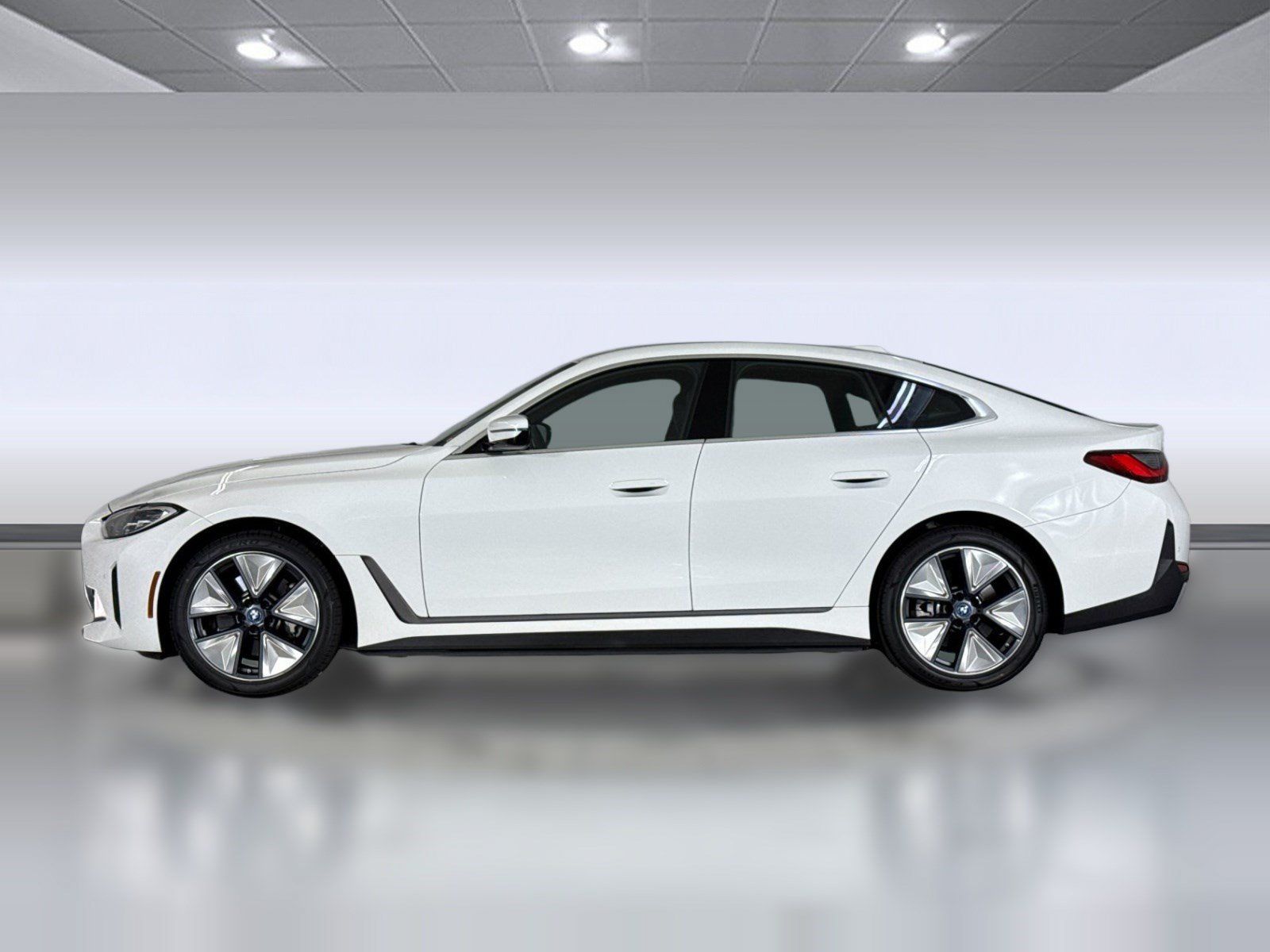 Certified 2024 BMW i4 eDrive35 w/ Convenience Package RWD image 2