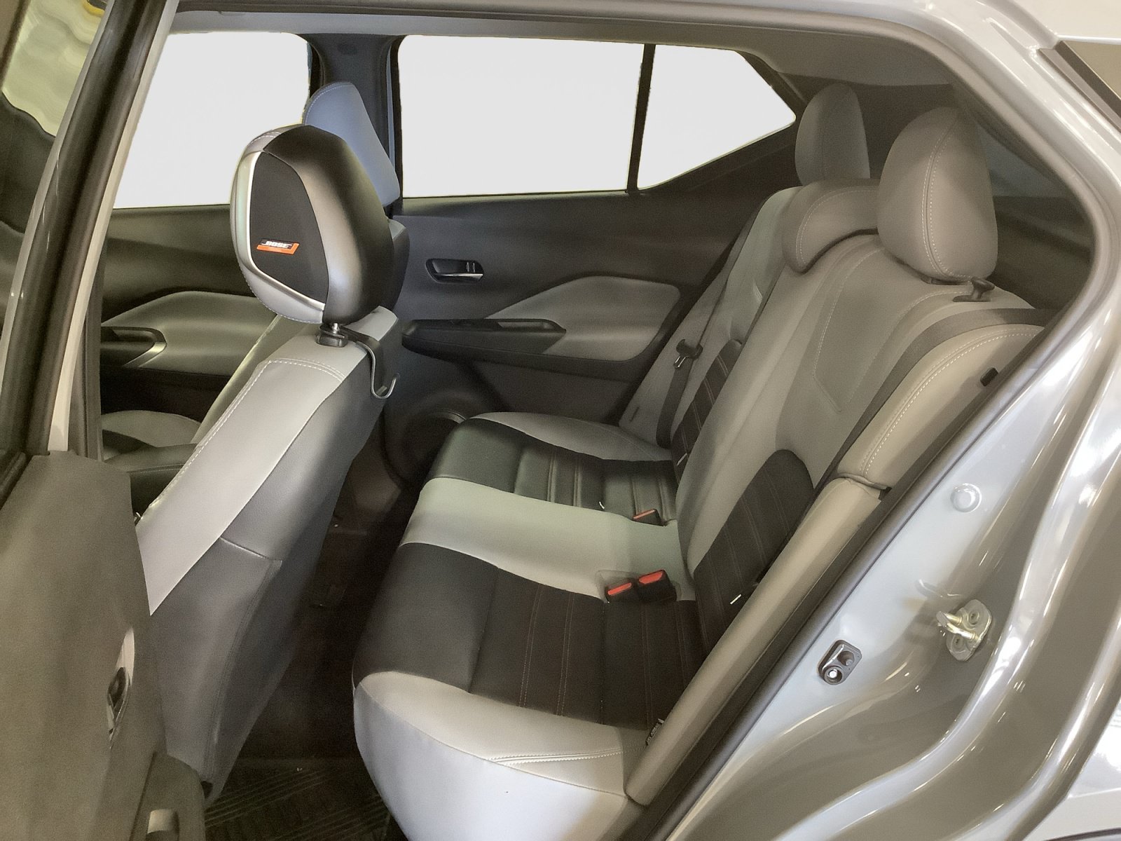 Used 2021 Nissan Kicks SR w/ SR Premium Package FWD image 22