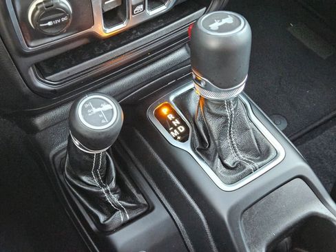 Used 2021 Jeep Wrangler Sahara w/ Safety Group image 21