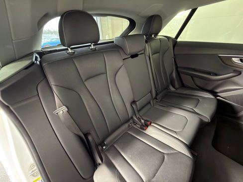 Used 2020 Audi Q8 Premium Plus w/ Premium Plus Package image 33