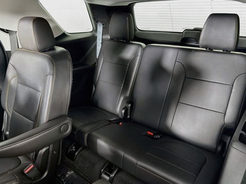 Used 2021 Chevrolet Traverse Premier w/ Redline Edition FWD image 8