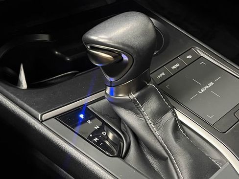 Used 2022 Lexus UX 200 w/ Accessory Package (Z2) image 21