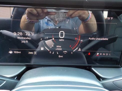 New 2027 GMC Terrain AT4 w/ Convenience Package III AWD/4WD image 34