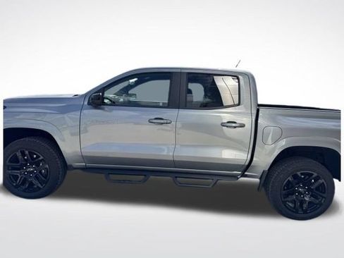 Used 2024 Chevrolet Colorado Z71 w/ Advanced Trailering Package AWD/4WD image 12