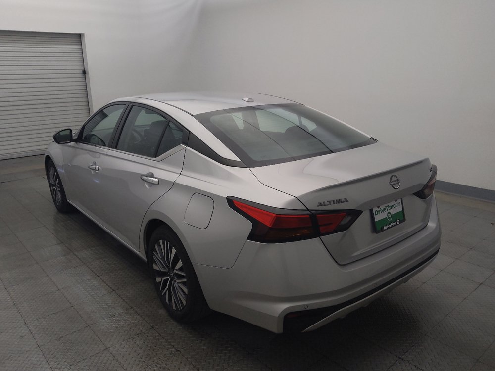 Used 2024 Nissan Altima 2.5 SV FWD image 5