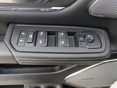 Used 2026 RAM 1500 Laramie w/ Night Edition image 10