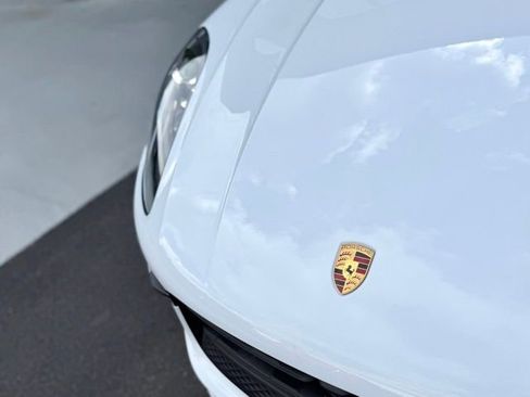 New 2026 Porsche Macan image 39