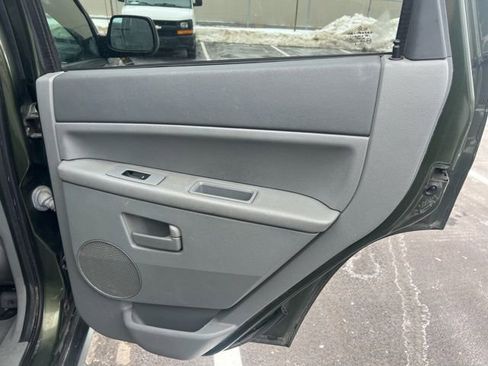 Used 2007 Jeep Grand Cherokee Laredo AWD/4WD image 10