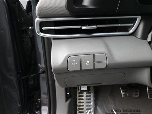 New 2026 Hyundai Elantra SEL Sport Premium FWD image 17