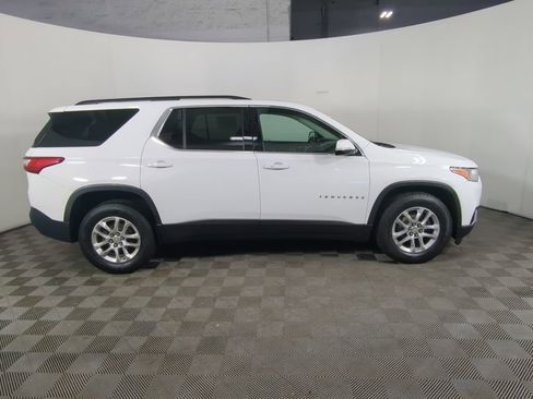 Used 2020 Chevrolet Traverse LT w/ Driver Confidence II Package image 11