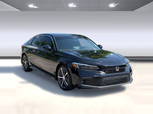 Used 2024 Honda Civic Touring image 7