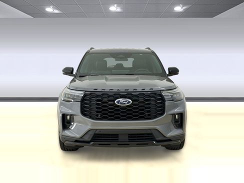 Used 2025 Ford Explorer ST-Line w/ ST-Line Street Pack AWD/4WD image 6