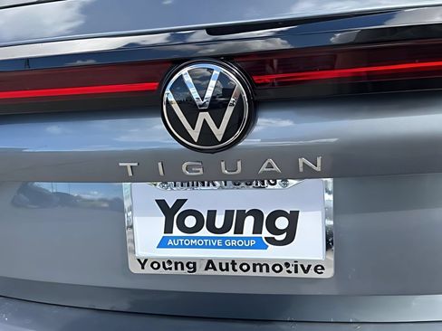 New 2026 Volkswagen Tiguan SE AWD/4WD image 14