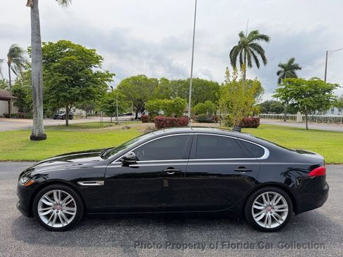 Used 2016 Jaguar XF Prestige RWD image 5
