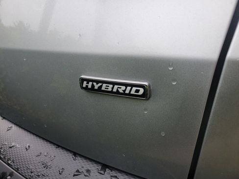 Used 2020 Ford Escape Titanium FWD image 21