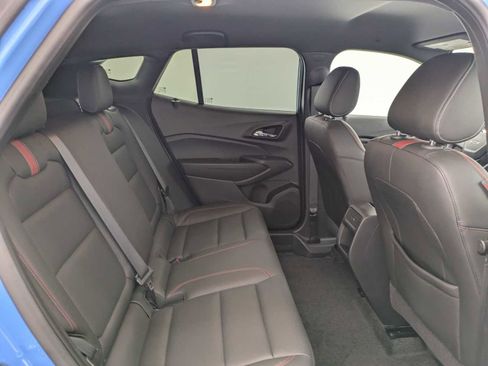 Used 2024 Chevrolet Trax RS FWD image 21