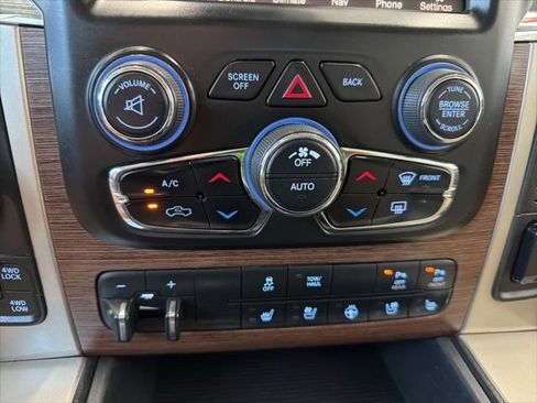 Used 2014 RAM 1500 Laramie w/ Convenience Group AWD/4WD image 23