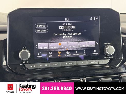 Used 2025 Nissan Pathfinder SV FWD image 23