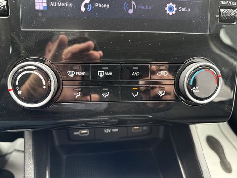 Used 2022 Hyundai Tucson SEL AWD/4WD image 25