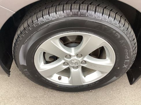 Used 2015 Toyota Sienna L image 18