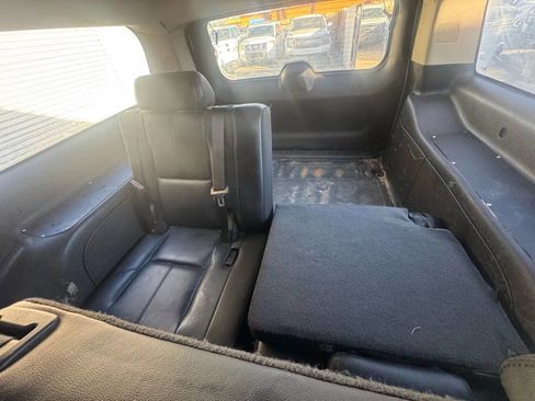 Used 2008 Chevrolet Suburban 2500 w/ Skid Plate Package image 11