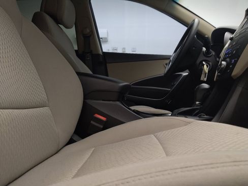 Used 2018 Hyundai Santa Fe Sport FWD image 21