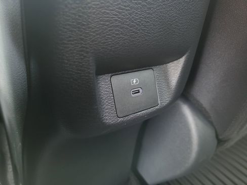 Certified 2025 Nissan Versa SV w/ Trunk Package FWD image 10