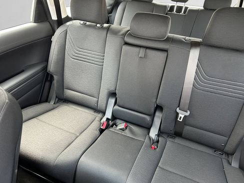 Used 2026 Hyundai Palisade SE FWD image 14