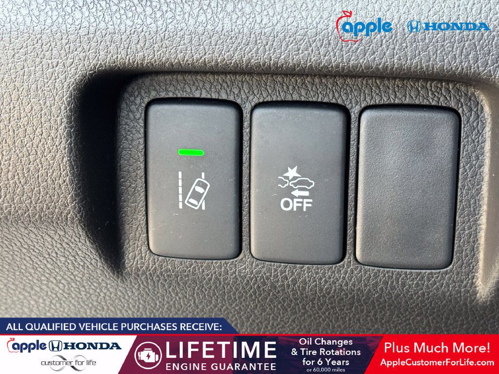 Used 2020 Acura ILX w/ Premium Package FWD image 26