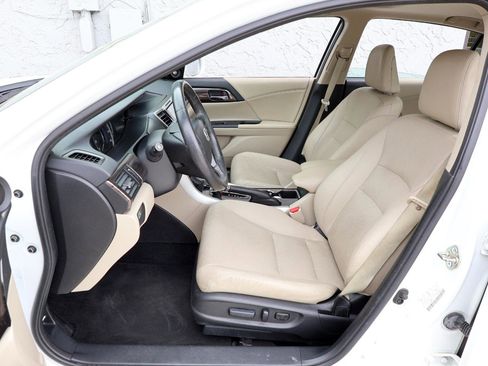 Used 2016 Honda Accord EX-L image 12