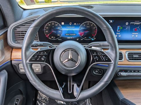 Used 2024 Mercedes-Benz GLE 450 4MATIC image 19