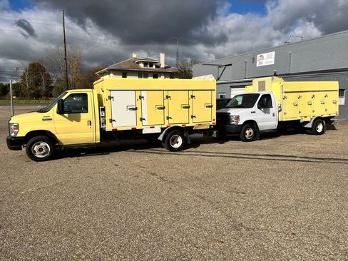 Used 2019 Ford E-450 and Econoline 450 Super Duty w/ Power Windows & Locks Group image 24