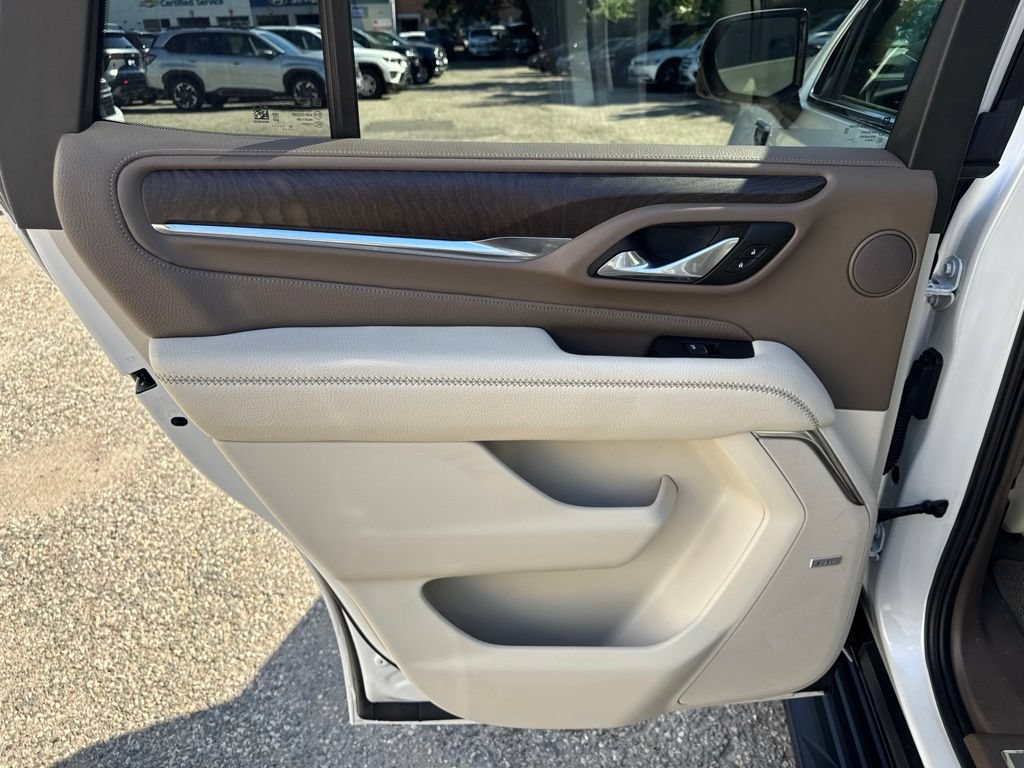 Used 2023 GMC Yukon Denali AWD/4WD image 50