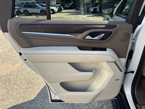 Used 2023 GMC Yukon Denali AWD/4WD image 50