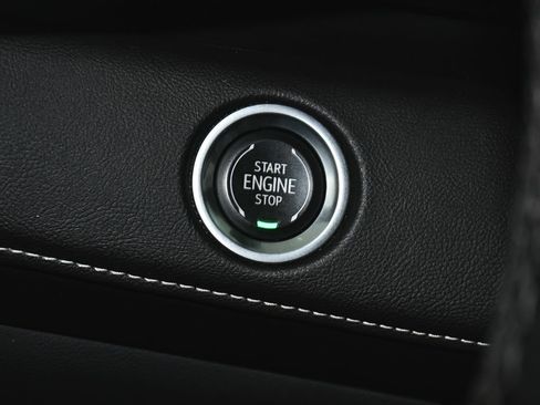 Used 2022 Cadillac Escalade Sport AWD/4WD image 29