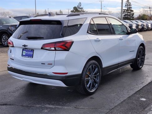 Used 2022 Chevrolet Equinox RS image 5